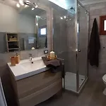 A 2 Passi Dal Castello ,appartamento Con Veranda Apartament