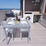 A 2 Passi Dal Castello ,appartamento Con Veranda Apartament Castellammare del Golfo