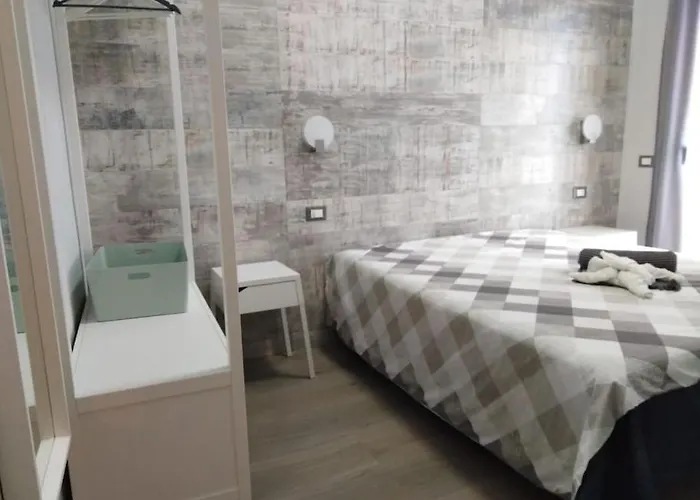 A 2 Passi Dal Castello ,appartamento Con Veranda Apartamento