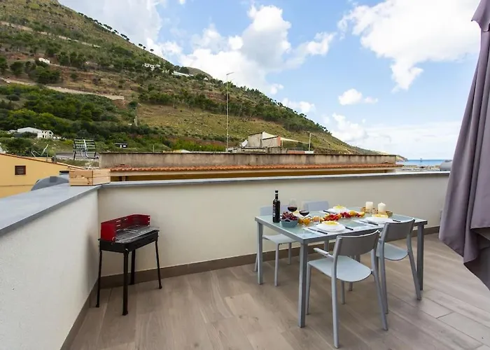 A 2 Passi Dal Castello ,appartamento Con Veranda Castellammare del Golfo