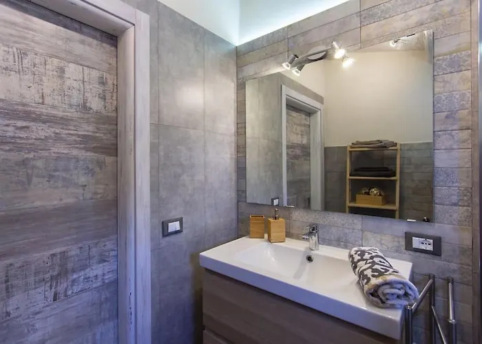 Apartamento A 2 Passi Dal Castello ,appartamento Con Veranda *