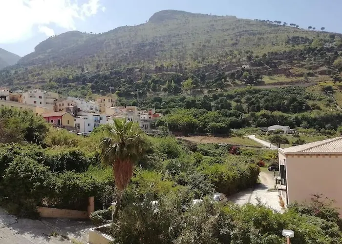 Apartamento A 2 Passi Dal Castello ,appartamento Con Veranda *